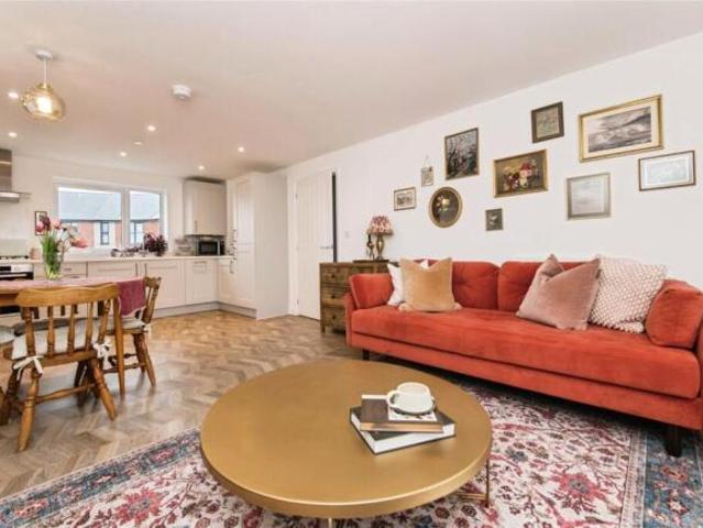 Flat for sale in Watergate, Devon