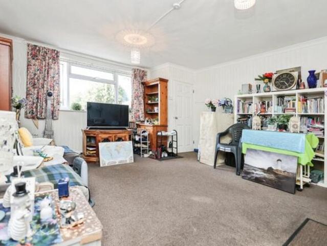 Flat for sale in Red Hill, Worcestershire