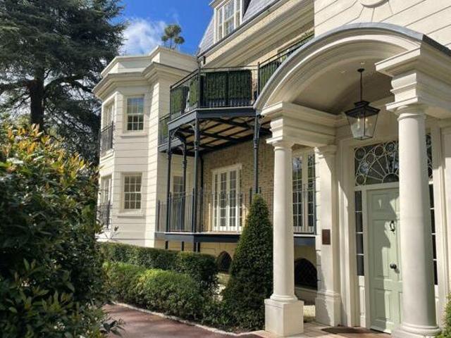 House for sale in Surrey