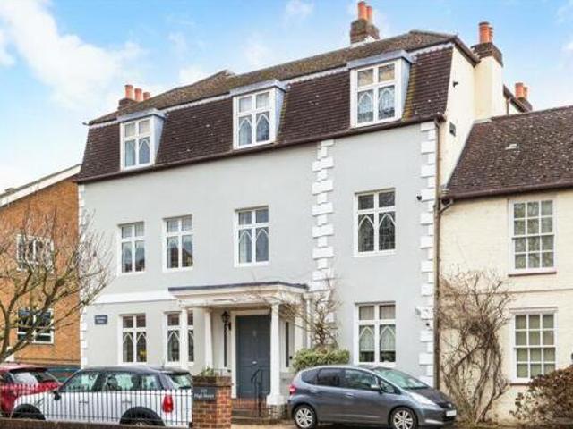 House for sale in Lower Green Esher, Blackhills