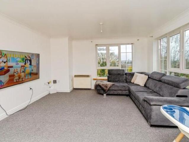 Flat for sale in Bilston, Wolverhampton
