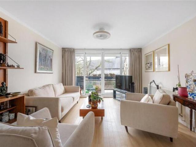 Flat for sale in Cat Hill
