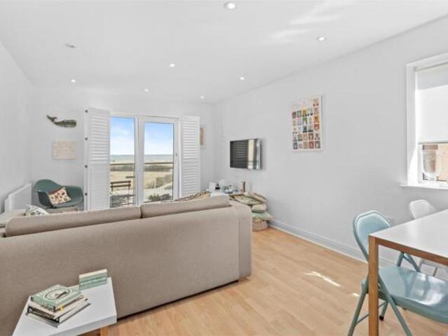 Flat for sale in Crumbles, Eastbourne