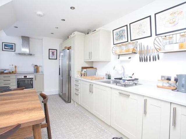 Flat for sale in Folkestone
