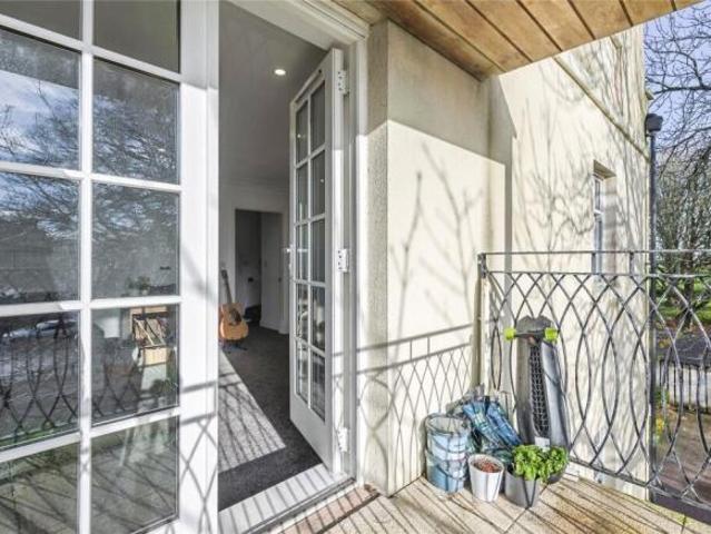 Flat for sale in Follaton, Strode