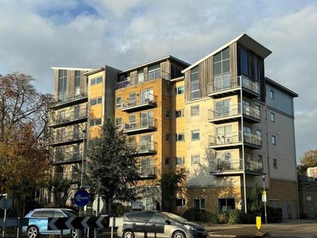 House for sale in Farnborough, Hampshire