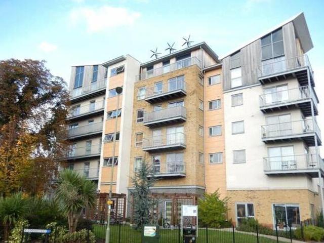 House for sale in Farnborough, Hampshire