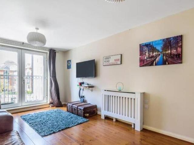 House for sale in Farnborough, Hampshire