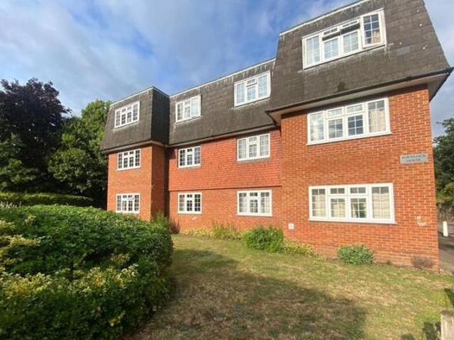 House for sale in Farnborough, Hampshire