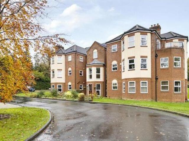 House for sale in Fole, Surrey