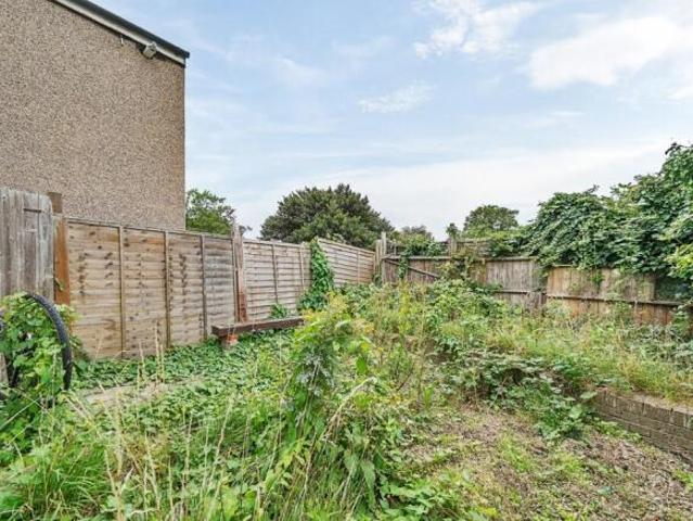 Flat for sale in Catford, Greater London