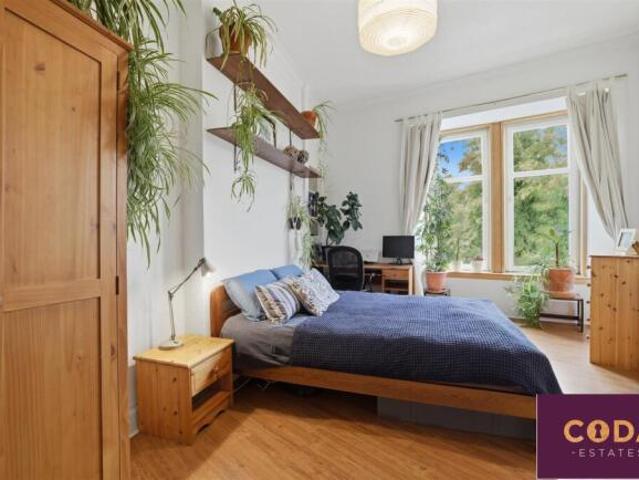 Flat for sale in North Woodside, Scotland