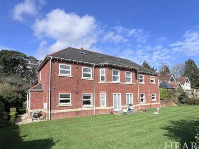 House for sale in Tricketts Cross, Ferndown