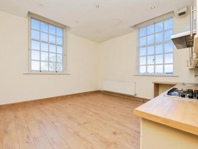 Flat for sale in Fishponds, Bristol
