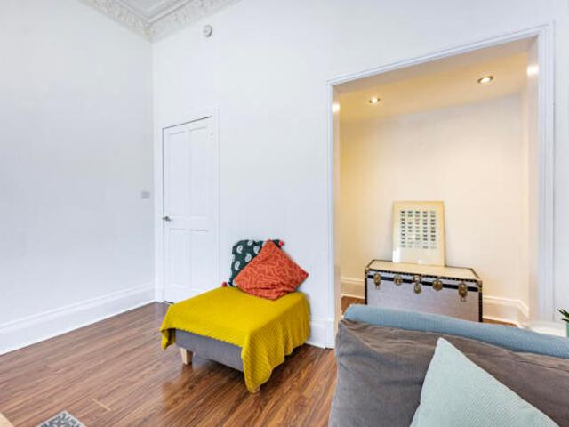 Flat for sale in Dennistoun, Scotland