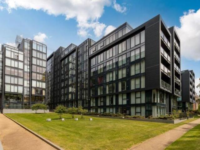 Flat for sale in Lauriston, Scotland