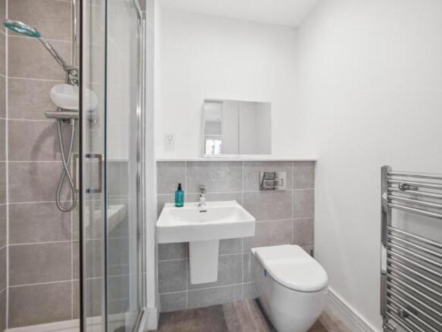 Flat for sale in Leith, Scotland