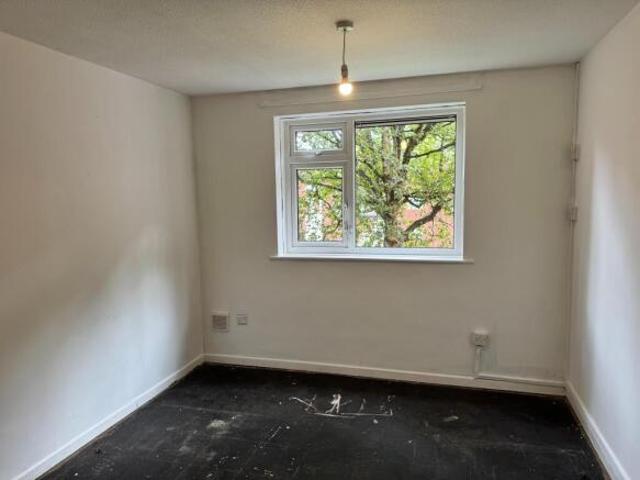 Flat for sale in Sheffield, South Yorkshire