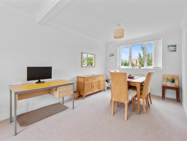 Flat for sale in Kelvindale, Glasgow