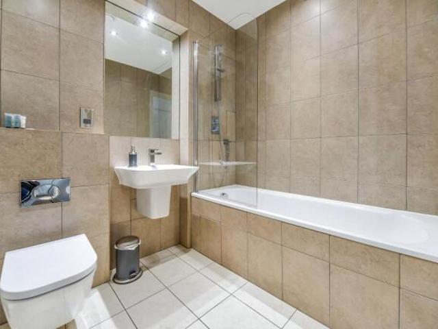 Flat for sale in Cat Hill