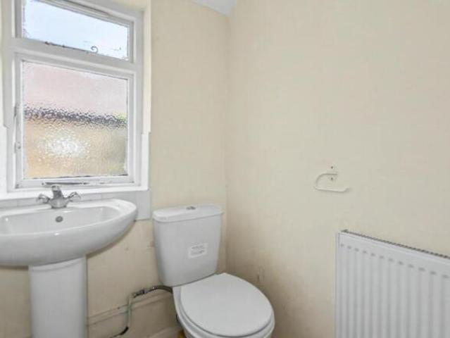 Flat for sale in Royal Borough of Greenwich, Greater London