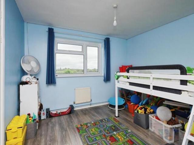 Flat for sale in Eastbourne, East Sussex