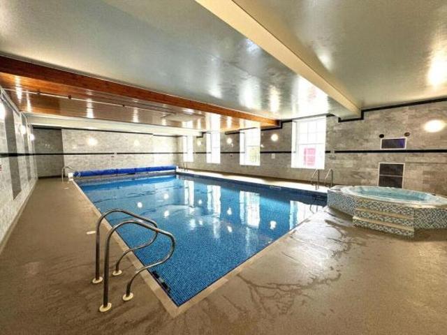 Flat for sale in Shooters Hill, Greater London