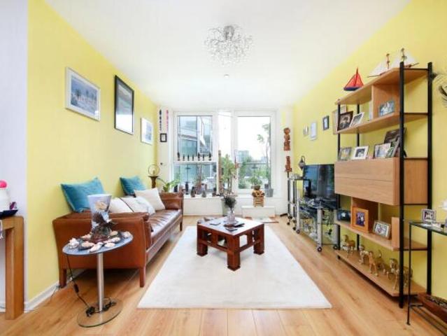 Flat for sale in Juniper, Whitley Chapel