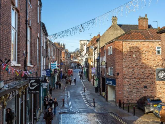 Flat for sale in York