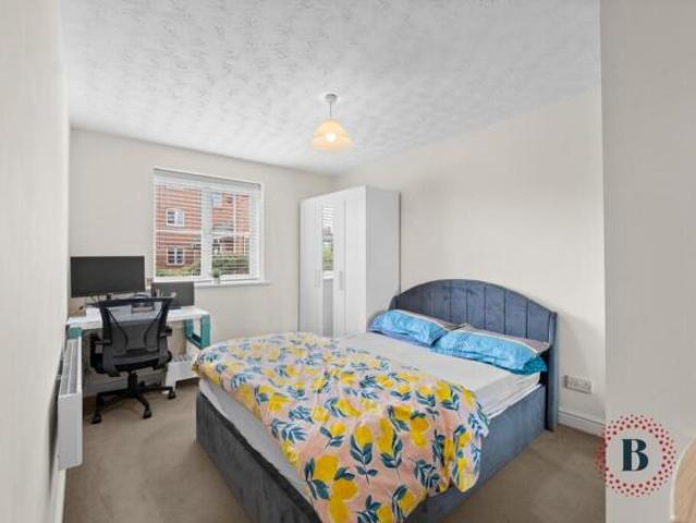 Flat for sale in Sydenham, Green Close