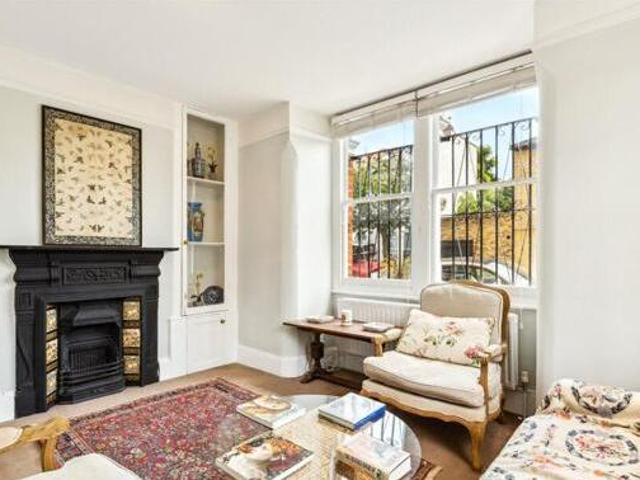 House for sale in Lyons, Greater London