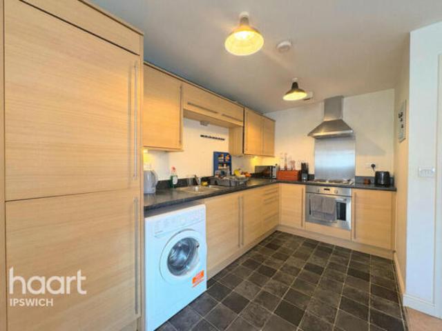 Flat for sale in Westbourne, Key Street