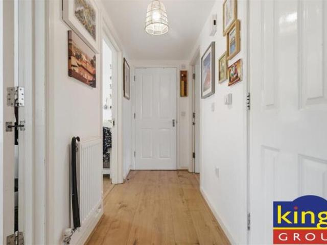 Flat for sale in Edmonton, Greater London