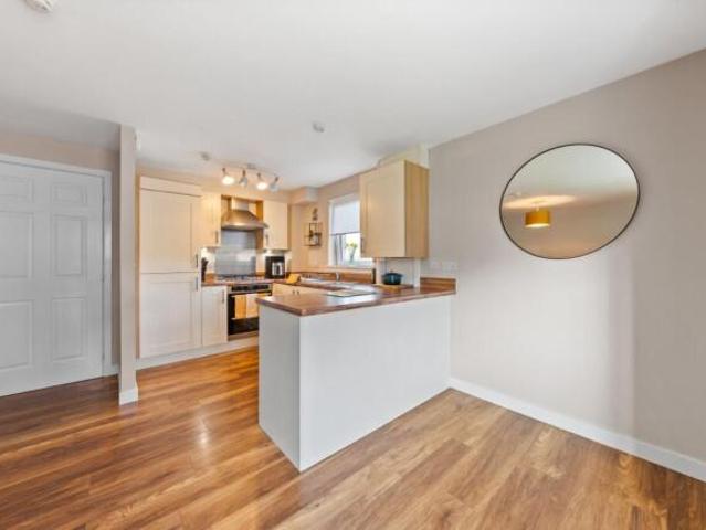 Flat for sale in Garthamlock, Scotland