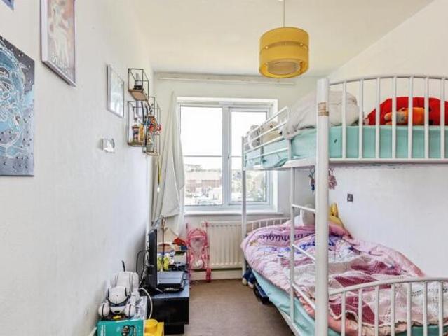 Flat for sale in Feckenham, City Of Bristol