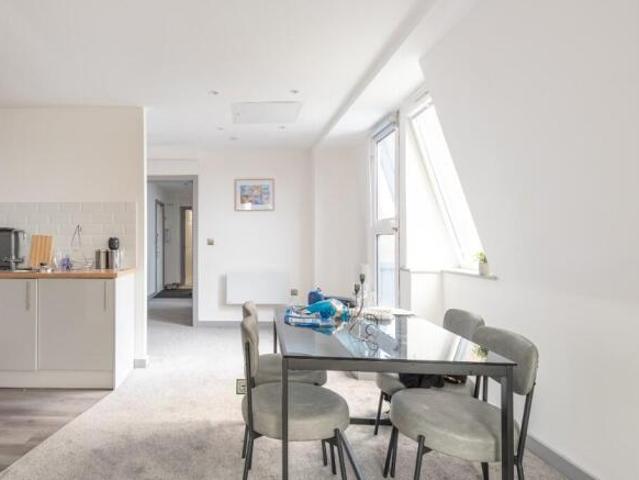 Flat for sale in Ballindoch, Scotland
