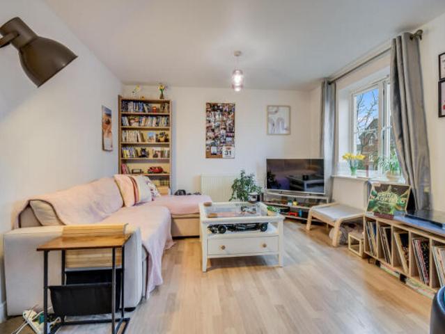 Flat for sale in Chelmsford