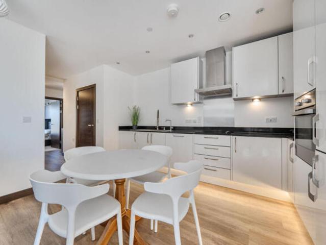 Flat for sale in Watford, Hertfordshire