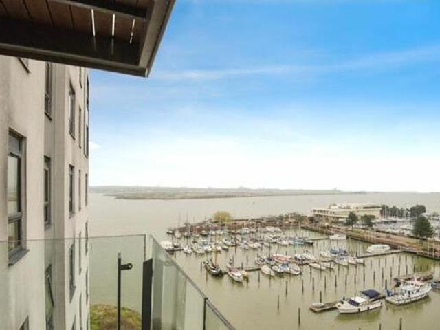 House for sale in Brompton, Gillingham