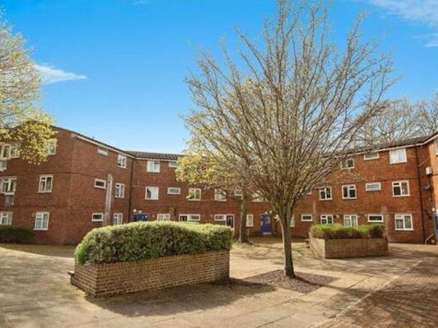 House for sale in Brompton, Gillingham