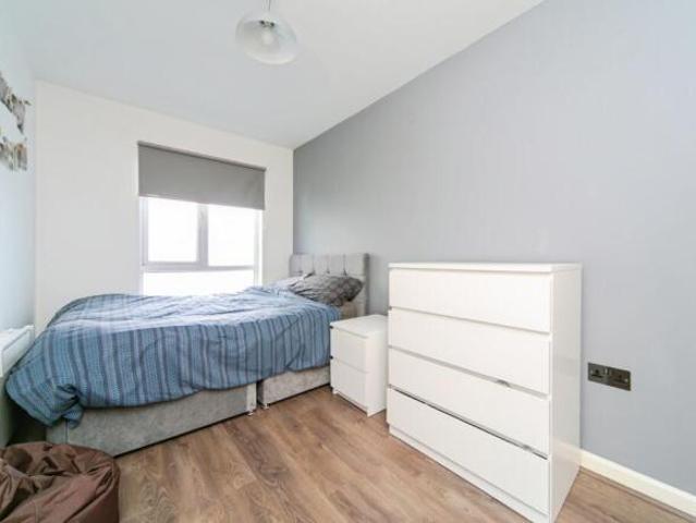 Flat for sale in Calderstones