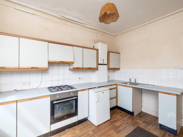 Flat for sale in Mount Wise