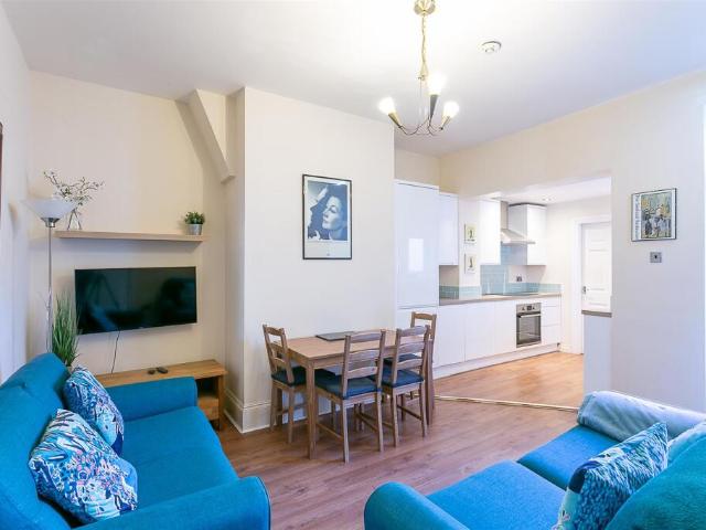 Flat for sale in Jesmond, Tyne And Wear