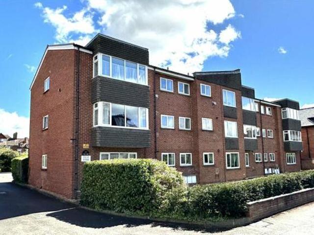 House for sale in Wotton, Gloucester