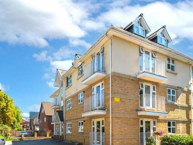 House for sale in Surrey