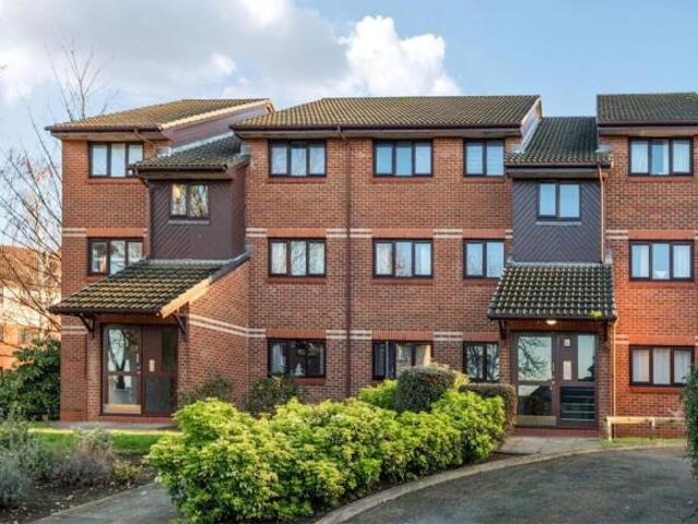 Flat for sale in Cat Hill