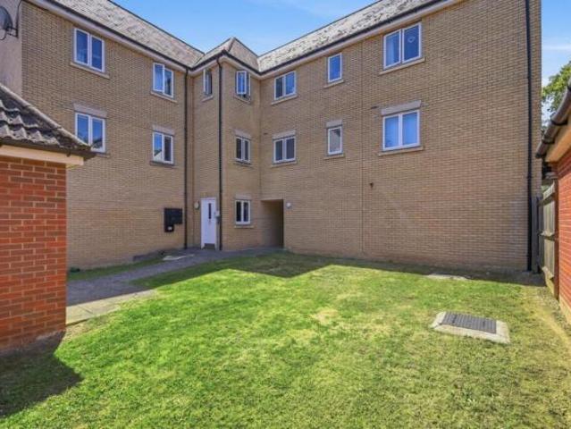 Flat for sale in Chelmsford