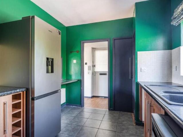 Flat for sale in Heigham Grove, East Bank