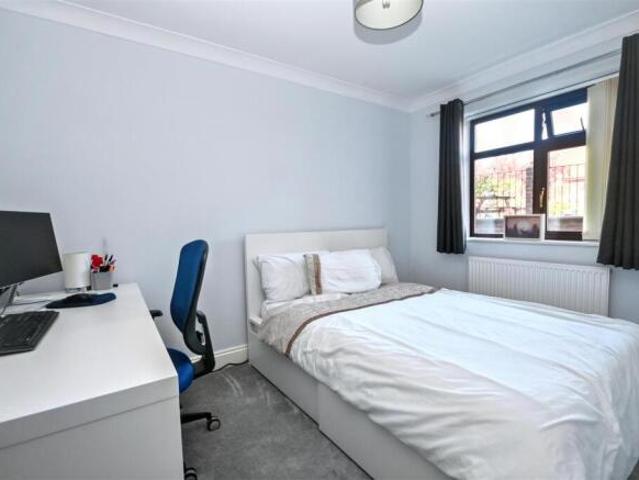Flat for sale in Bridgemere, Eastbourne