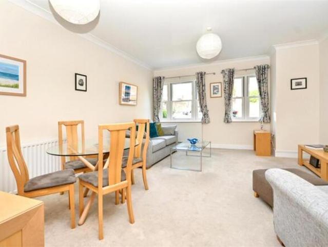Flat for sale in Eastbourne, East Sussex